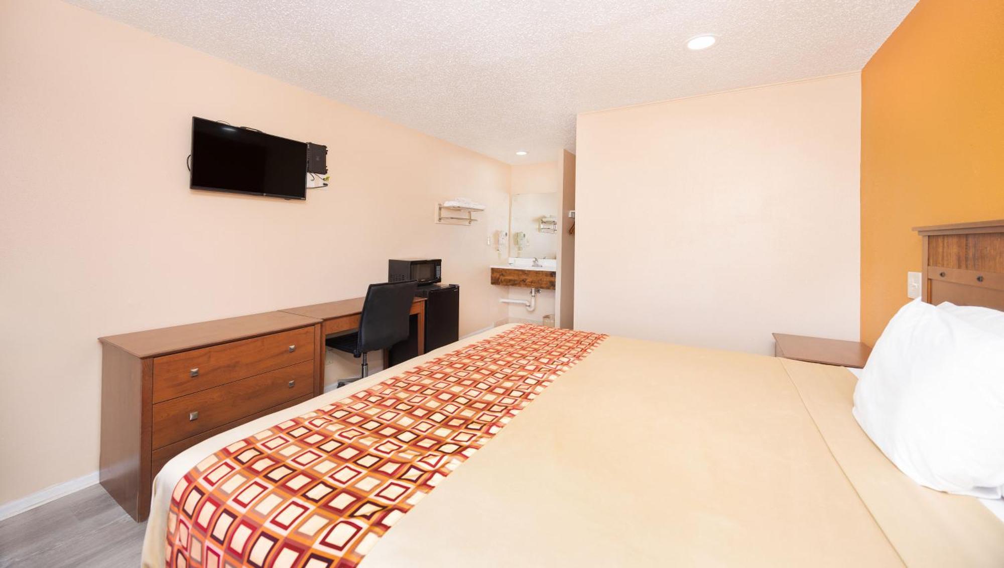Regency Inn Hondo Extérieur photo