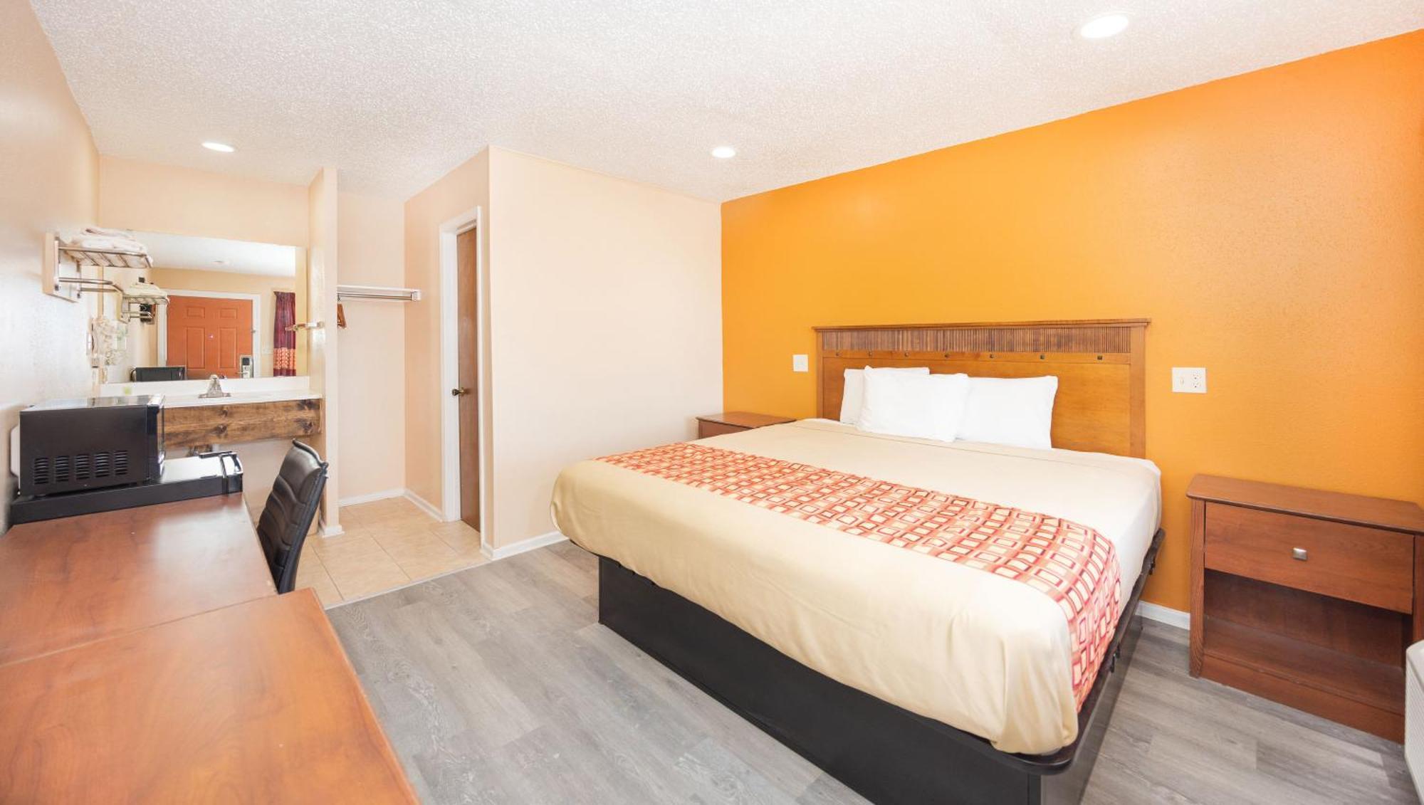 Regency Inn Hondo Extérieur photo