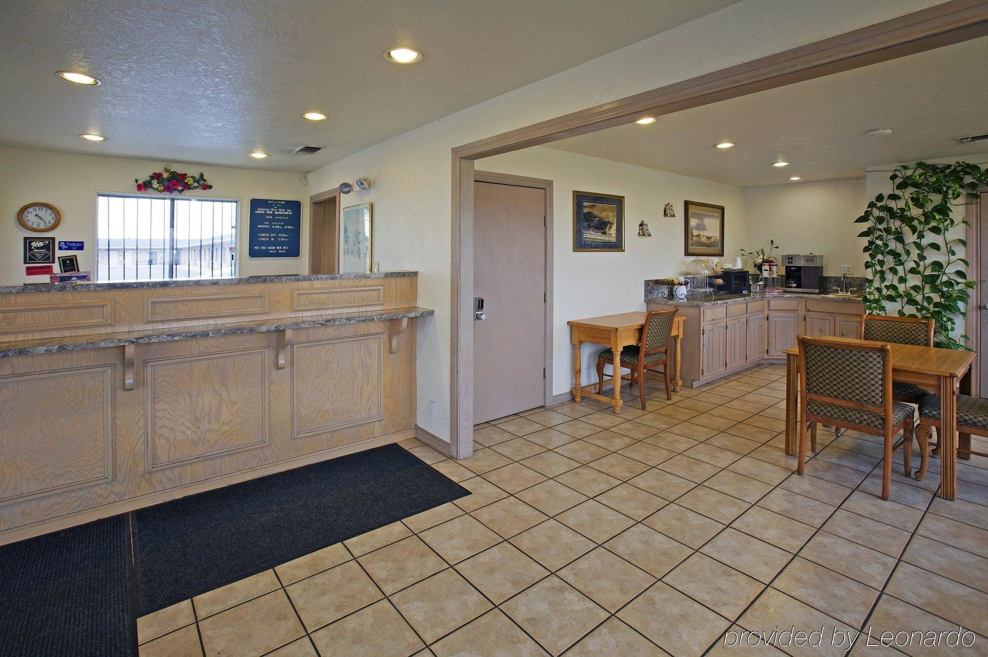 Regency Inn Hondo Extérieur photo